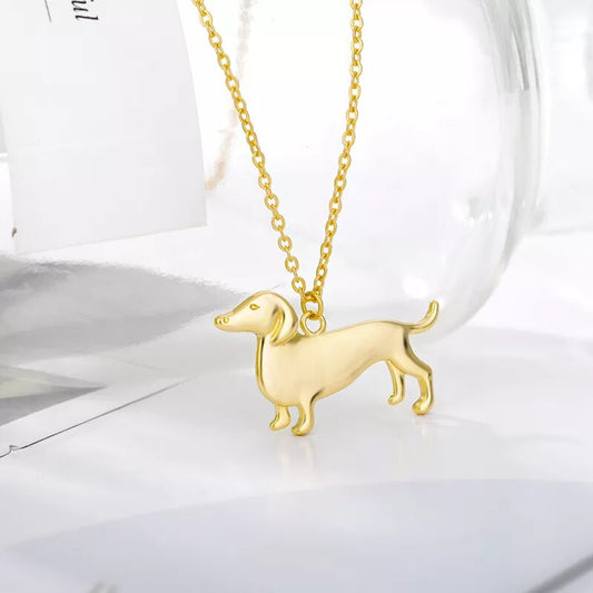 DoxieGlam-Dachshund-Dog-Necklace-for-Women-in-Stainless-Steel-with-Gold-Plating-doxie.us