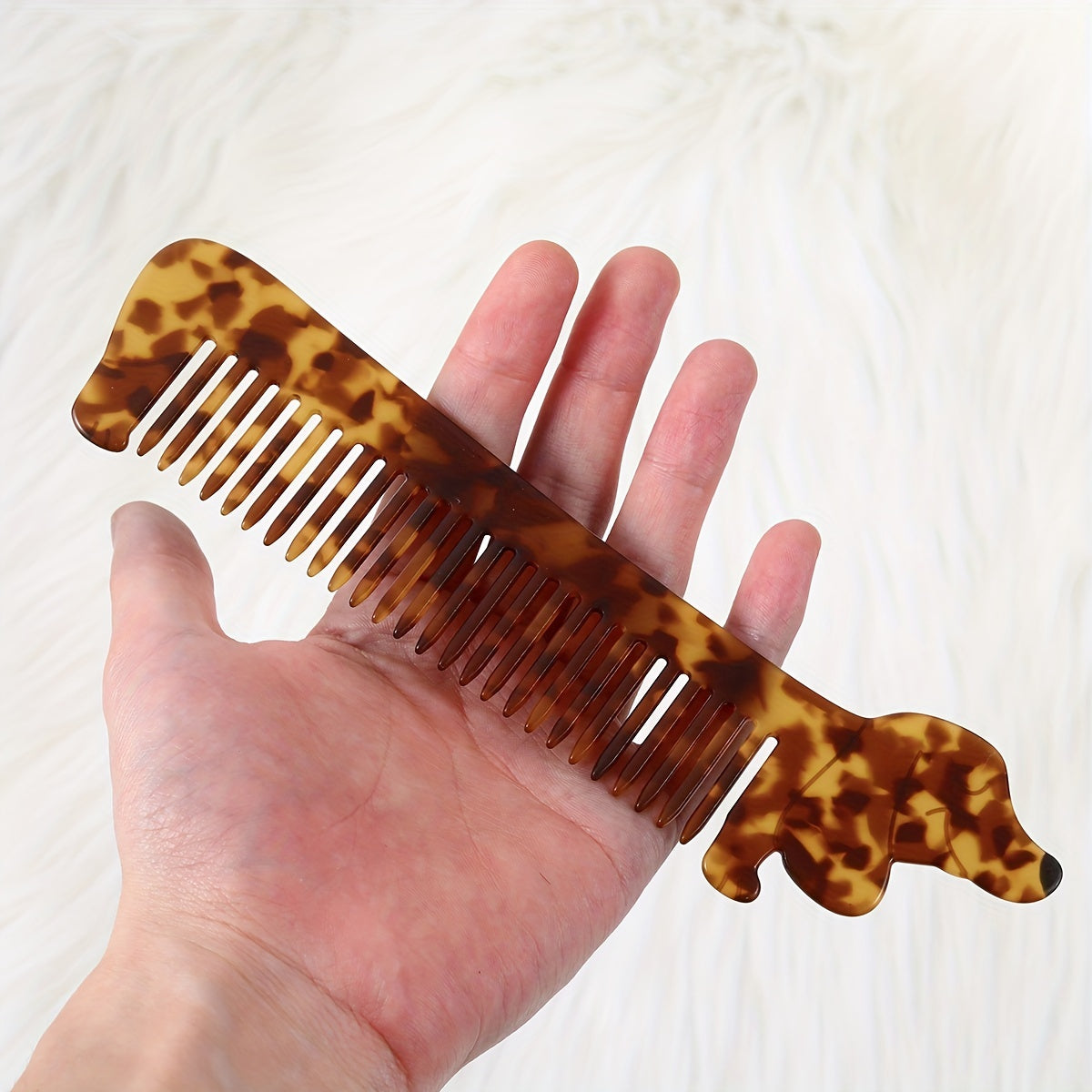 DachStyle-Anti-Static-Dachshund-Design-Comb-for-Tangle-Free-Hair-Styling-doxie.us