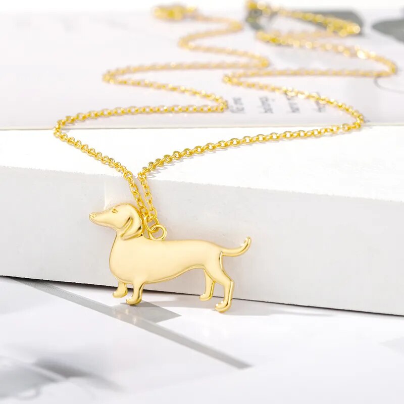 DoxieGlam-Dachshund-Dog-Necklace-for-Women-in-Stainless-Steel-with-Gold-Plating-doxie.us