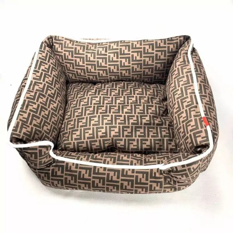 www.doxie.us-Dachshund-Fendi-Bed